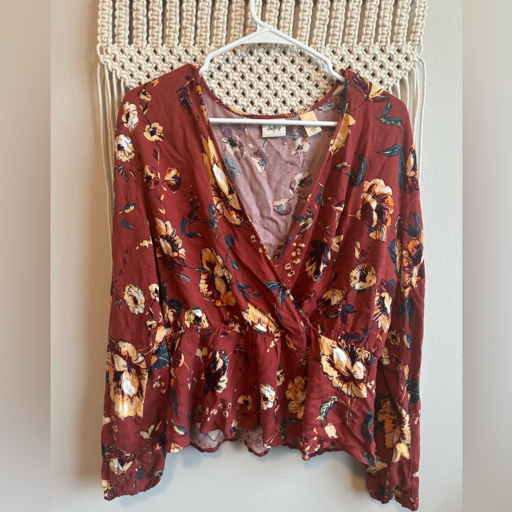 Daytrip from the Buckle size large